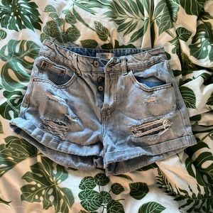 forever 21 light wash blue jean shorts with rips size 24